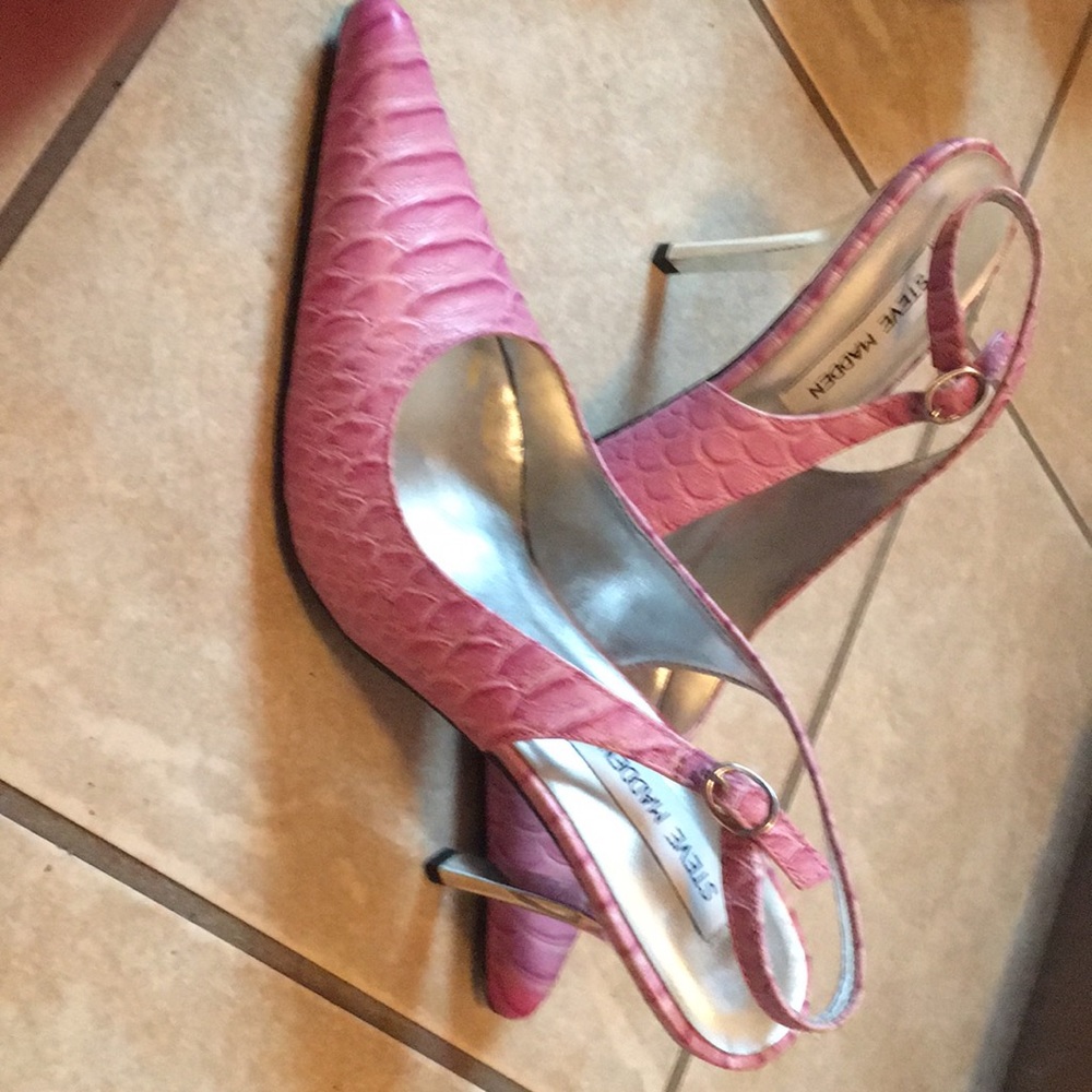 Steve Madden Tornadoe snake sling back heels